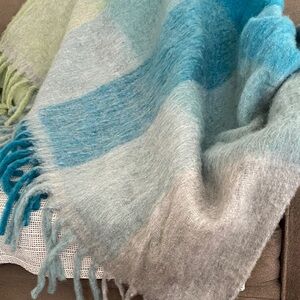 Tahari checkered Aqua , creen and Gray foux mohair  Throw Blanket %10 wool